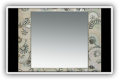 Specchio Giapponese:
Realizzato in vetri artistici, vetri specchiati, smalti, murrine, perle di vetro e argento, su superficie di legno bombata
Venduto -collezione privata
Dimensione: 50x50 cm e bordo 8,5cm
Dimensione: anche su misura